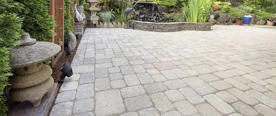 Large garden paver patio in The Villages, FL.
